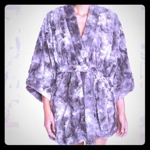 Natori faux fur robe
